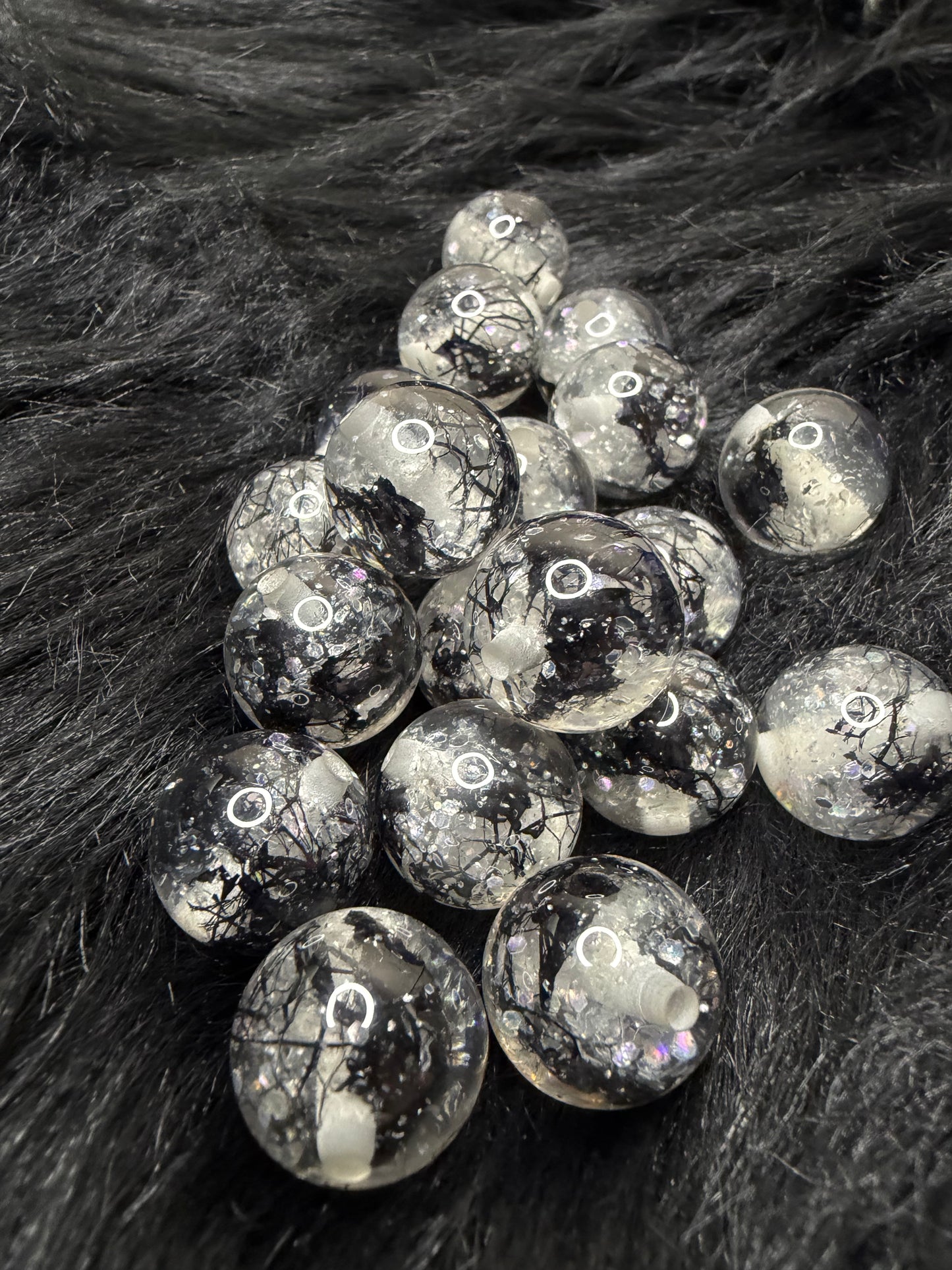 Black mesh clear bead 2070